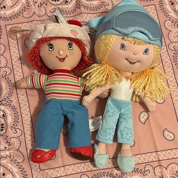 Vintage Other - Strawberry shortcake plushies